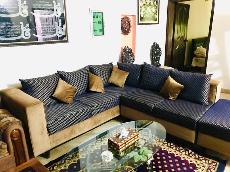 L shaped sofa with setty 1