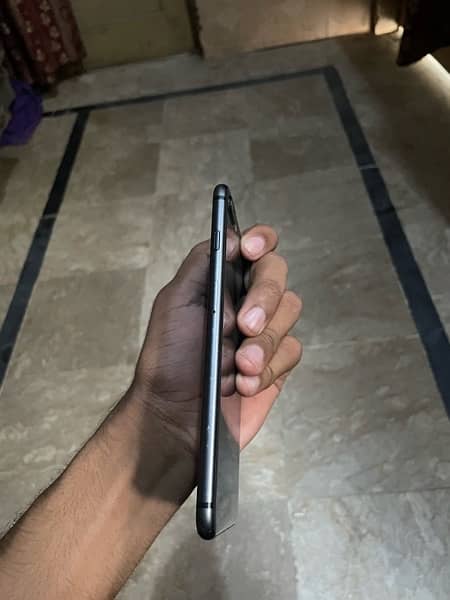 iPhone 8 Plus 64gb jv 2