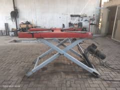 scissor hydraulic jack