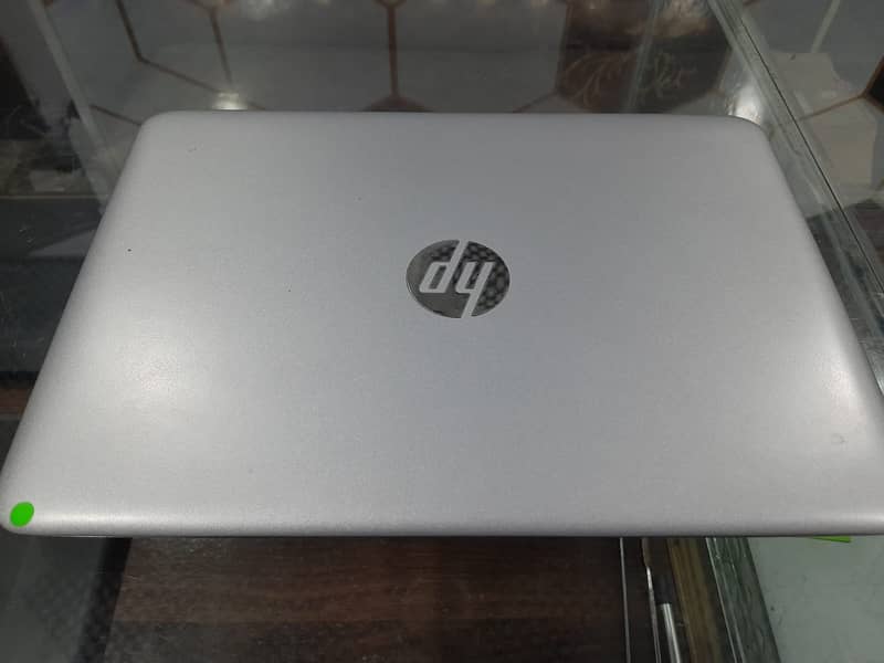 HP Elitebook 820 G3 Lush condition/ Laptop for sale 1