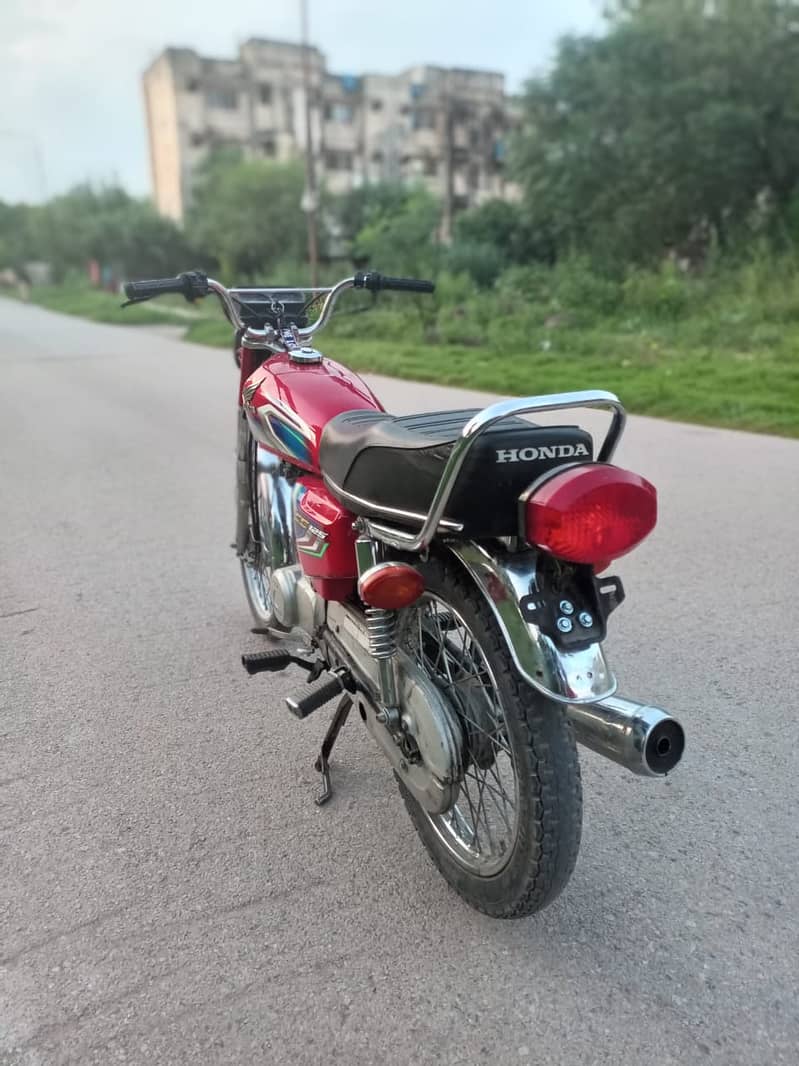 HONDA CG 125 ISLAMABAD NUMBER 2023 MODEL 1