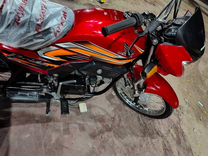 Honda Pridor 100 cc 2022 Red 2