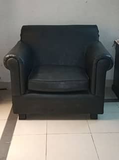 very good and comfortable sofa urgent sale 03319556601