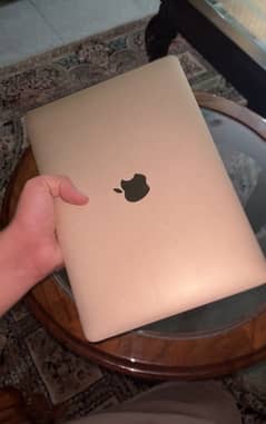 Apple MacBook 2017