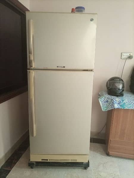 PEL Refrigerator Medium 0