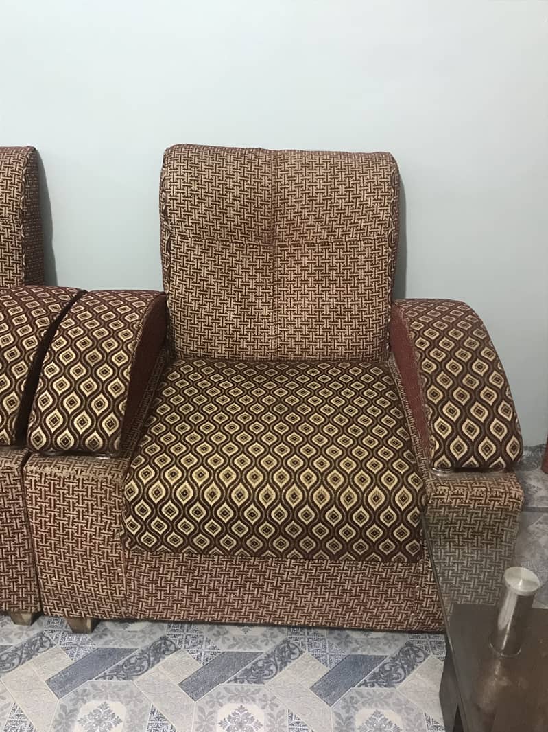 7 Seater sofa set in good condition 3