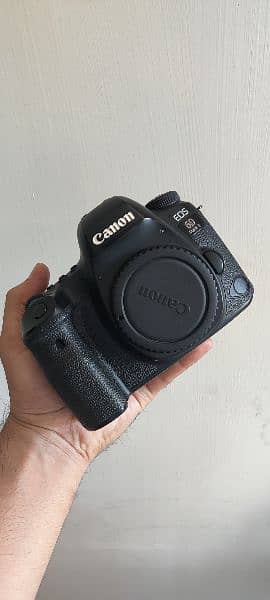 6D Mark ii Canon Full Frame 4