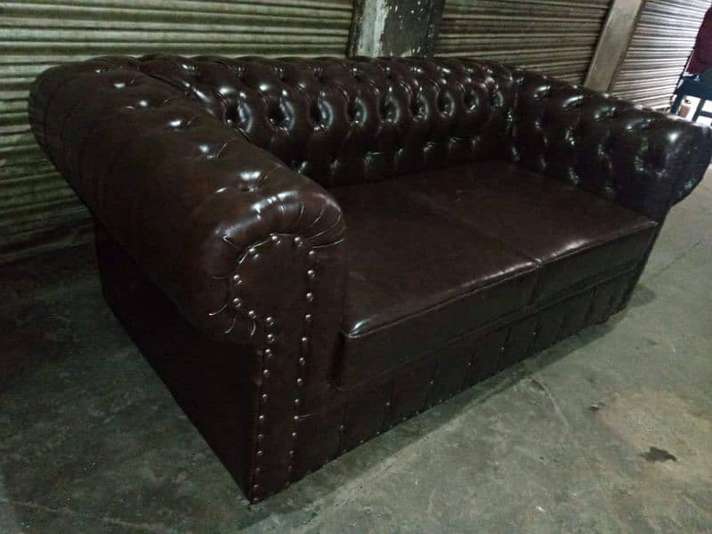 sofa 2 seater Chesterfield 1