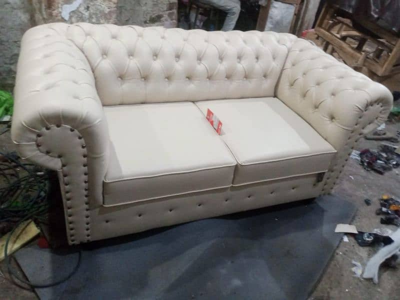 sofa 2 seater Chesterfield 2