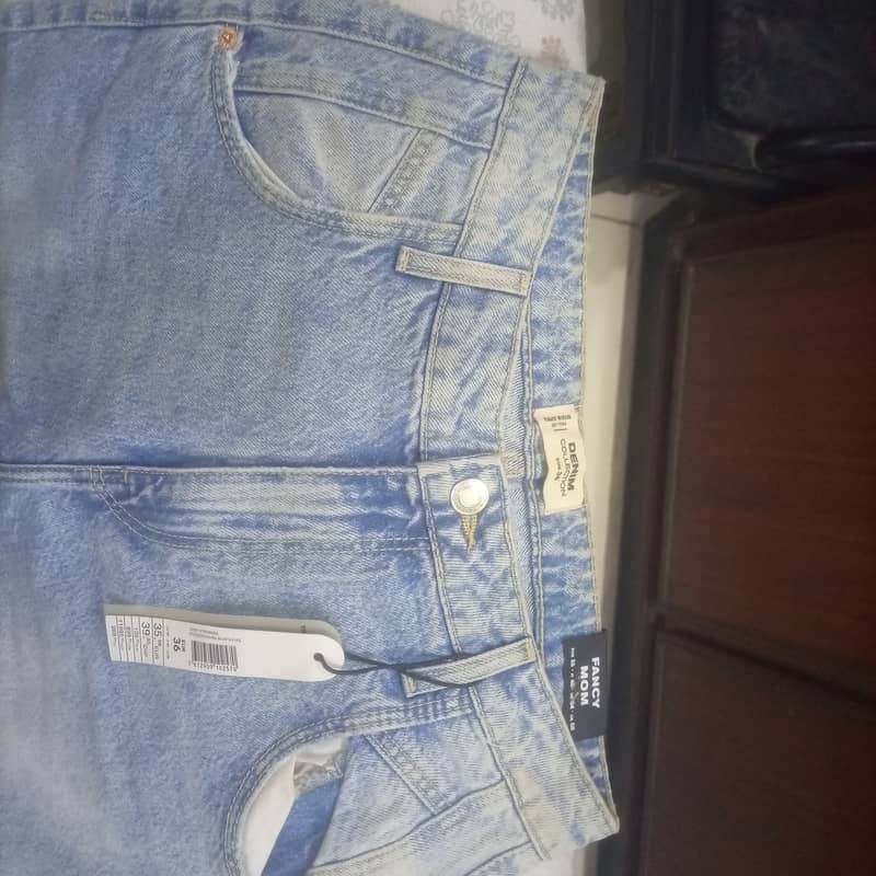 Jeans pents available at very low rate  All mix for ladies and Gents 2