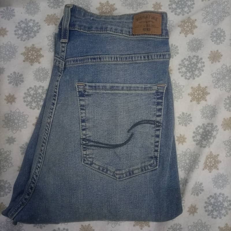 Jeans pents available at very low rate  All mix for ladies and Gents 3