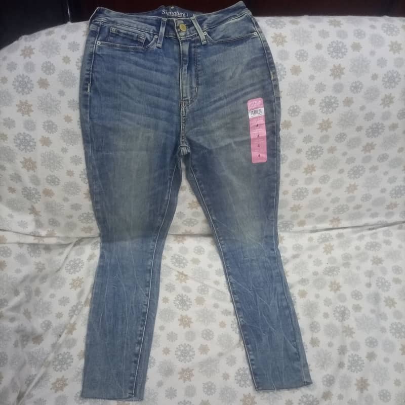 Jeans pents available at very low rate  All mix for ladies and Gents 10