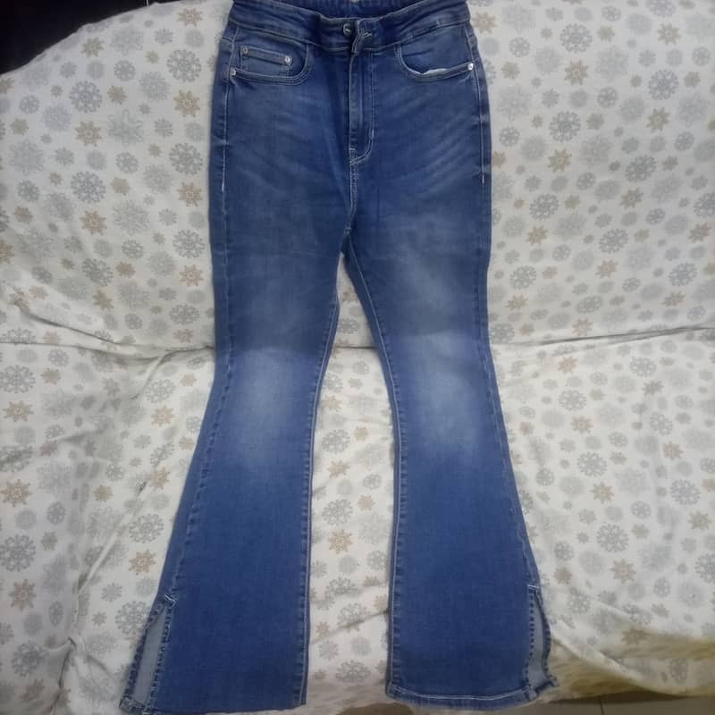 Jeans pents available at very low rate  All mix for ladies and Gents 16