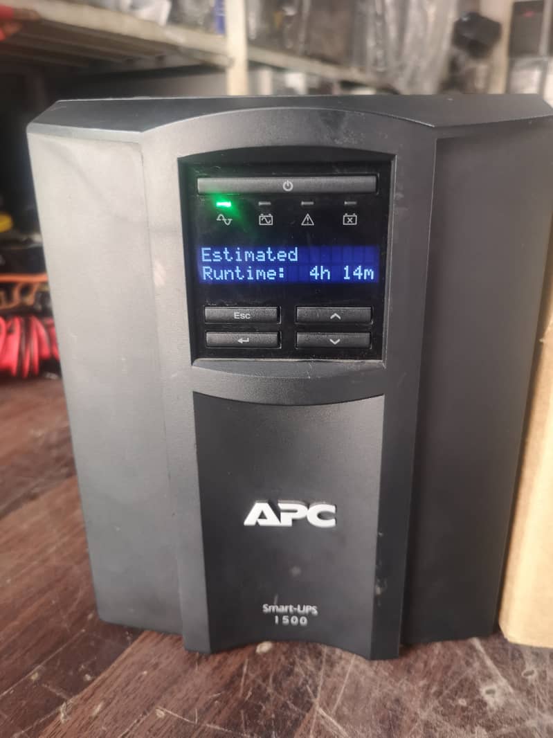 apc smart ups 3000va tower model 48v 2700w  fresh stock avaiable 4