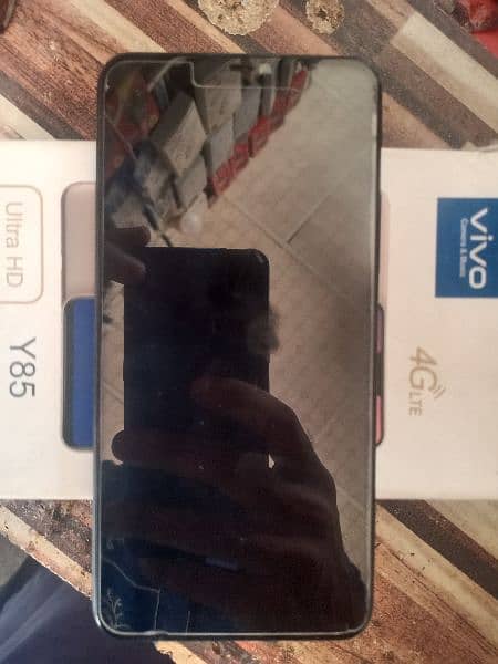 Vivo y85 4gb 64gb with box 3