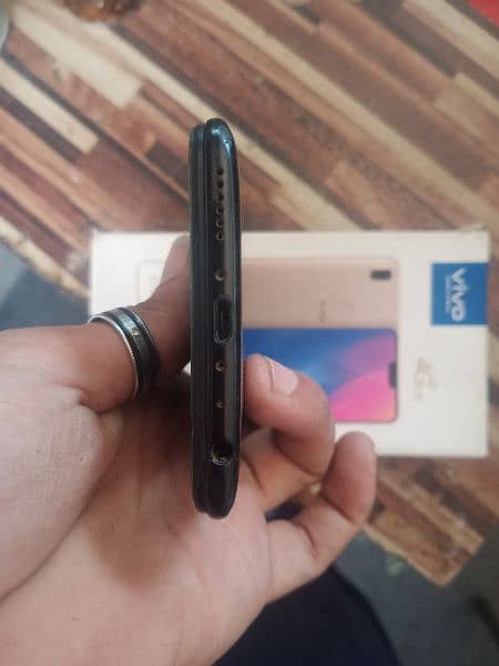 Vivo y85 4gb 64gb with box 5