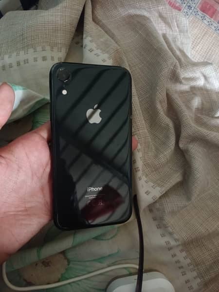 i phone xr 64 gb non pta condition  10 /10 2