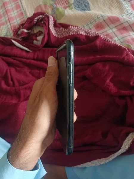 i phone xr 64 gb non pta condition  10 /10 3