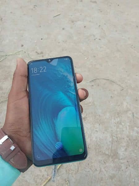 vivo s1 4/128  display finger with orignal charger and box 2