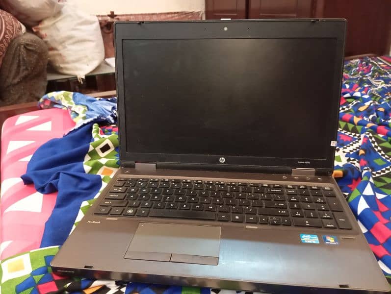 6 months used laptop ok condition 1