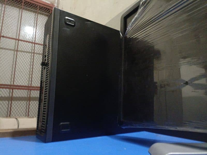 i5 4th gene 24 inch monitet dextop 8gb 128gb ssd 500gb hdd 2