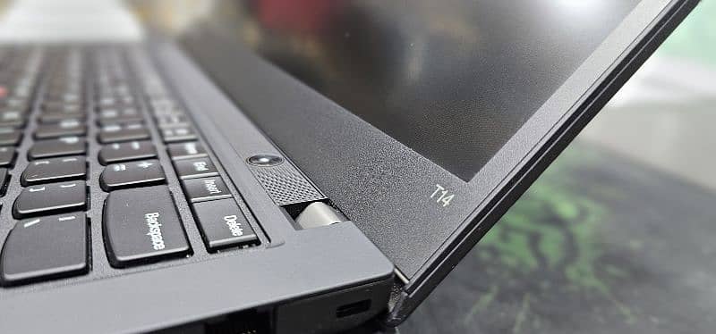 Lenovo ThinkPad T14S Core i7 10th Generation Touch 15