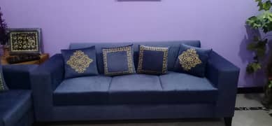 New Desighner Sofa Set (Urgent Sale)