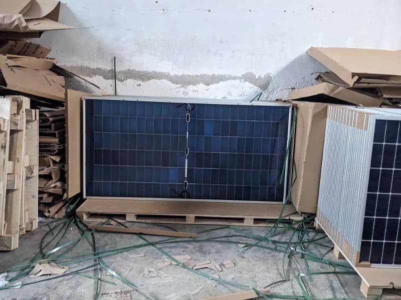 Solar panels Canadian Jinko Astro 1