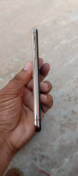 iPhone xs 256gb PTA Approved 3