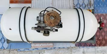 Gas Cylinder with Kit