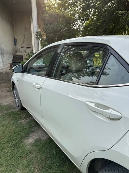 Toyota Corolla GLI 2015 sindh registered 2