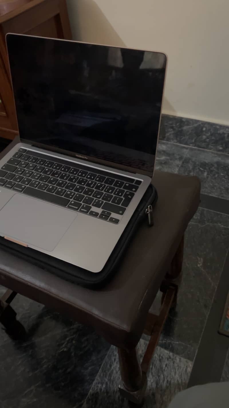 Macbook Pro 2020 M1 1