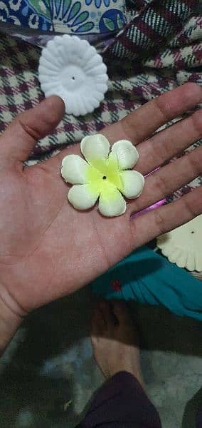 Artificial single flower making 3