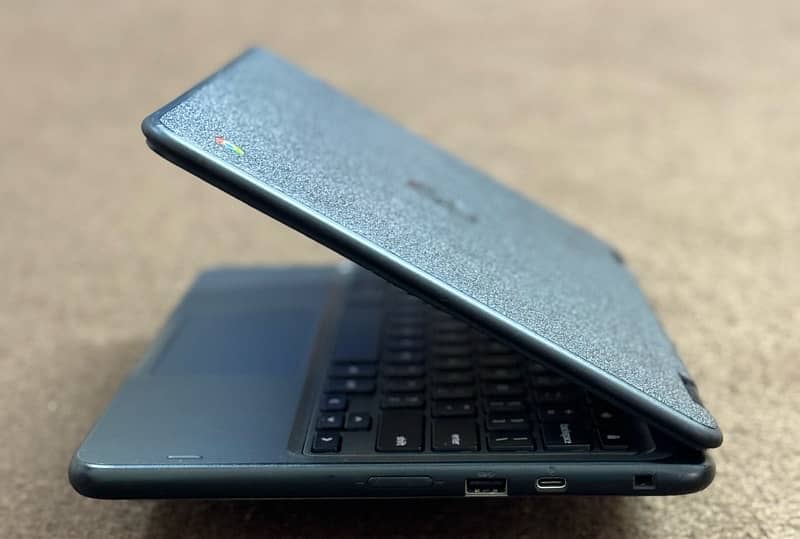 Dell 5190 2-1 Chromebook Touch 360x Latest update 2027 4/32gb 6