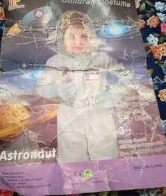 Astronaut costume ( 3 to 8 years)