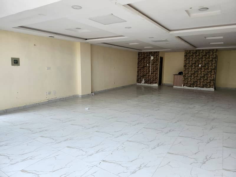 3 Bed Flat For Sale In DHA 5 Askari Heights 4 15