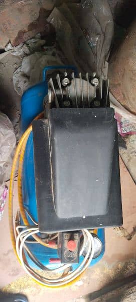 Paking machine 10/10 condition just 2 month use 4