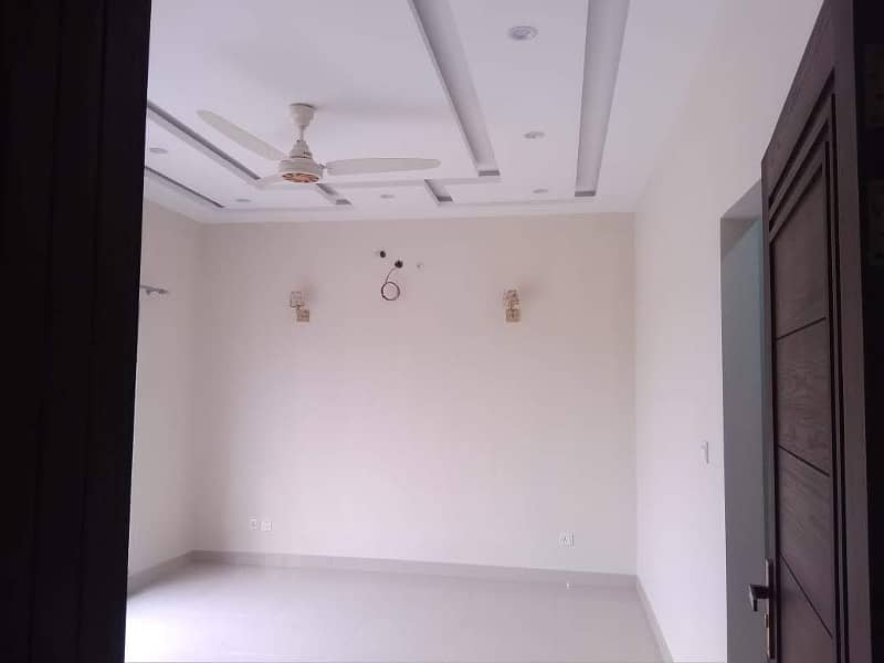 Kanal House 7 Bed Room For Rent In DHA Phase 3-XX 5