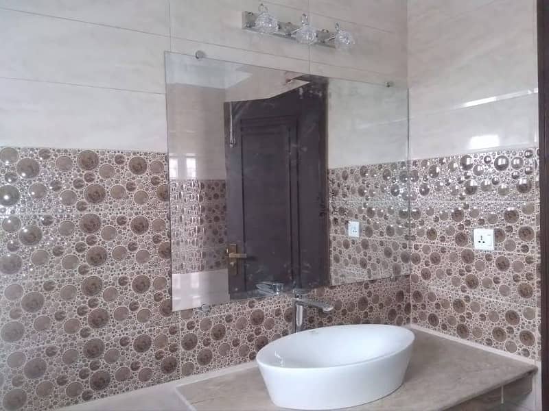 Kanal House 7 Bed Room For Rent In DHA Phase 3-XX 16