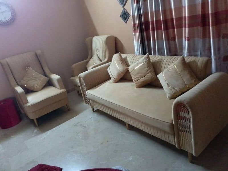 Brand New Sofa set 5 seater for sale one month use 1