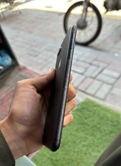 iphone 7plus ha 32gb pta approved condtion ruff ha