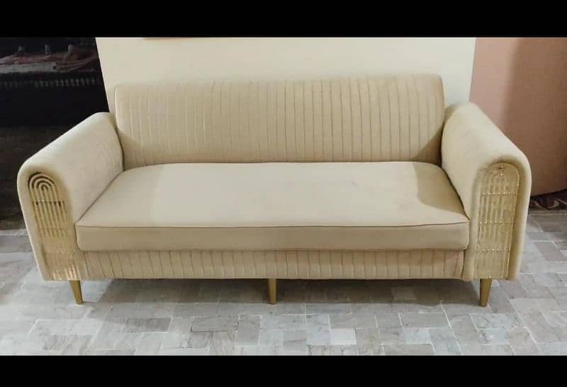 Brand New Sofa set 5 seater for sale one month use 3