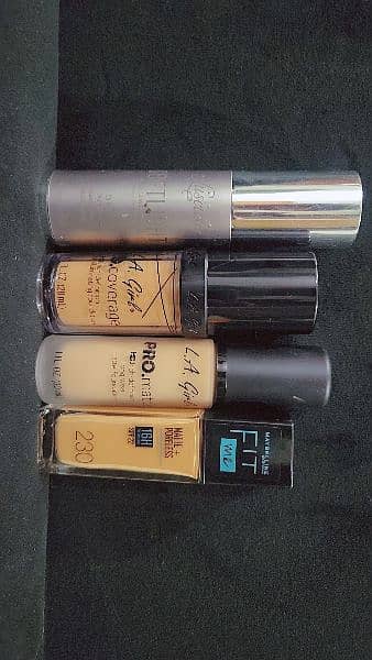 Maybelline, L. A Girl, Luscious Foundation 1