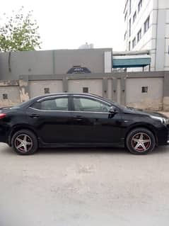 only whtsapp msg Toyota Corolla GLI 2015