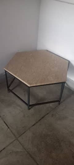 Marble centered table 0