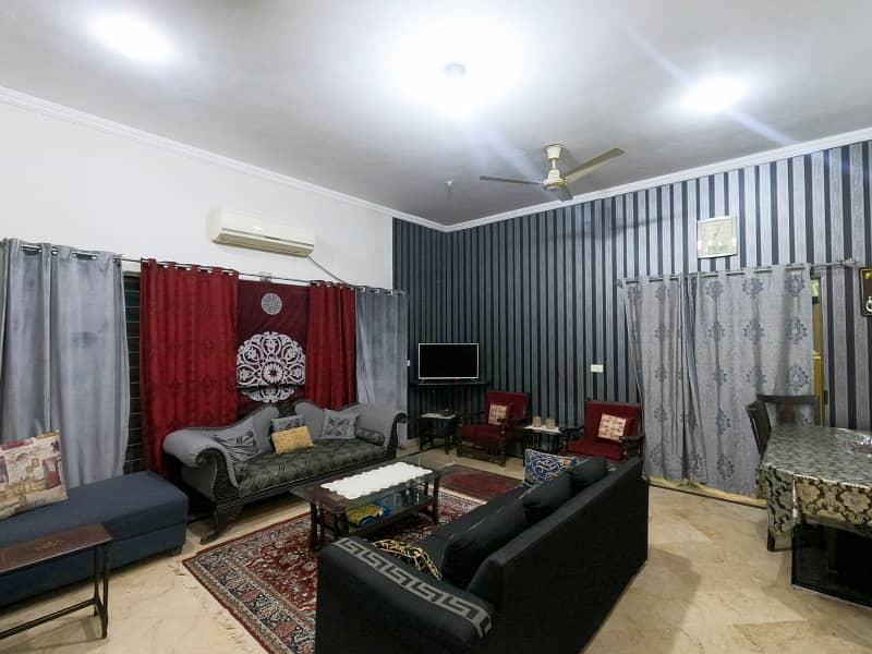 22 Marla Single Storey House Is Available For Sale In Izmir Town Lahore 9