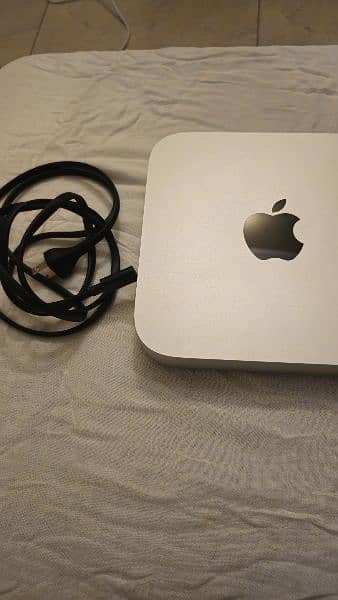 Mac Mini (Apple M2) - 16GB -256gb 4