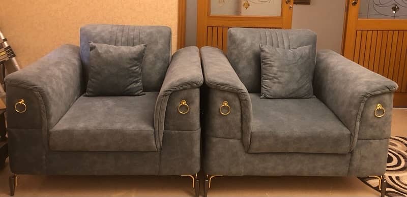 Two 1 Seater Sofa 0