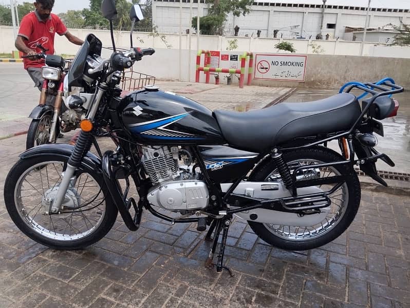 Suzuki GS 150 2