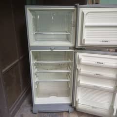 Dawlance fridge for sale